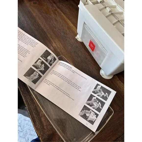 Paderno World Cuisine veggie spiralizer tool and cookbook - Picture 8 of 15